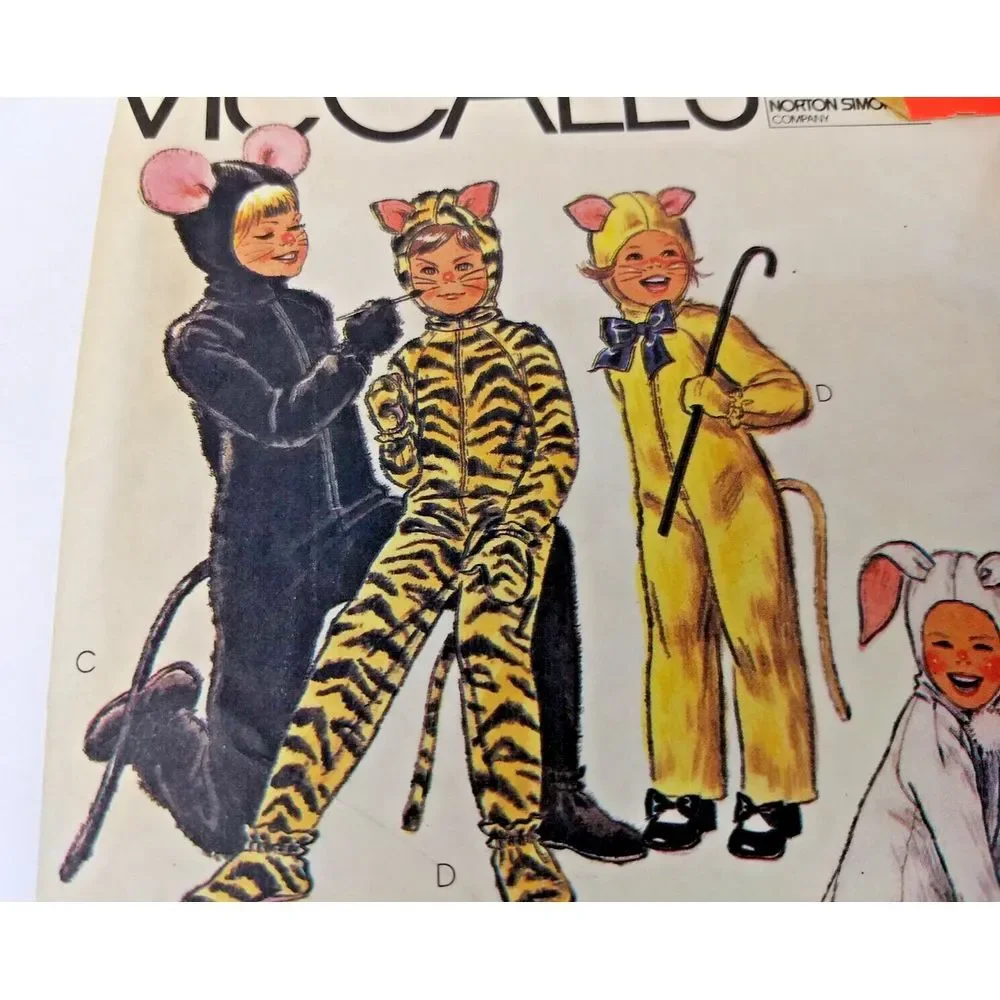 McCalls Sewing Pattern 7132 Kids Animal Costumes Sz 2 HALLOWEEN Cut Complete VTG